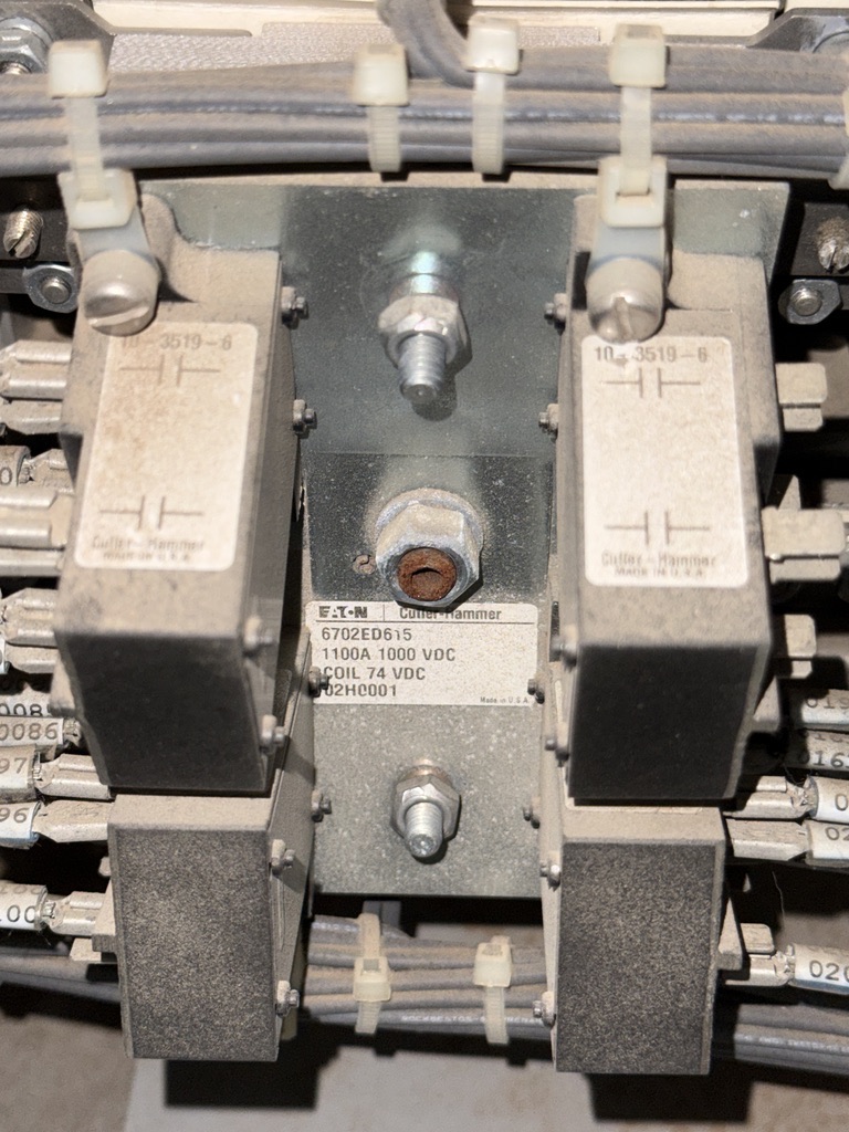 6702ED615 nameplate detail